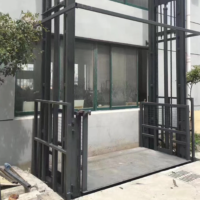 新兴镇5吨室外升降货梯